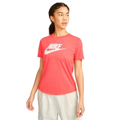 Nike Sportswear essentialsT-Shirt W